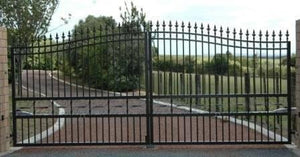 Curved Top Aluminum Gate