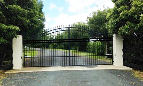 Curved Top Aluminum Gate