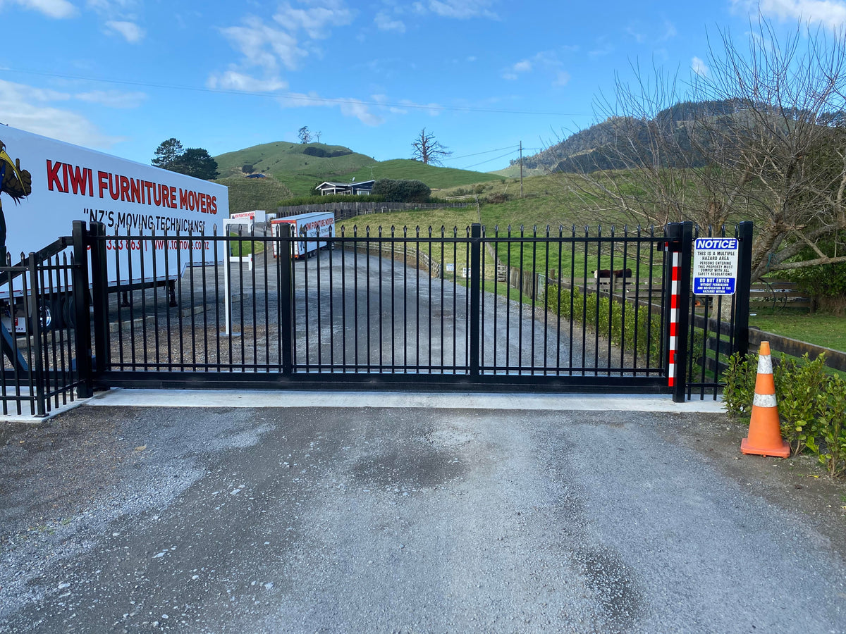 Cantilever Gates Auckland - Heavy Duty Sliding Gates | Progates